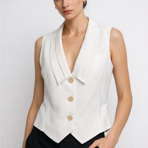 Chic Frame White Sleeveless Button Front Vest